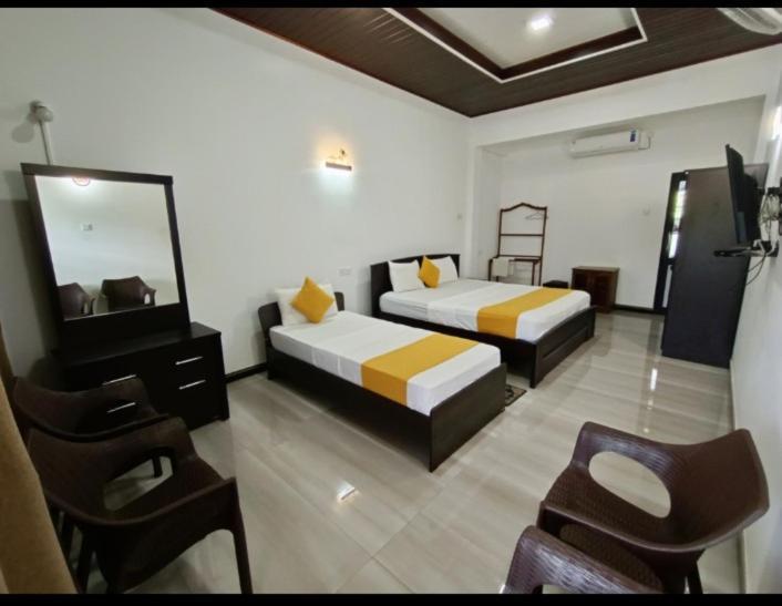 Ama Residence Matale Δωμάτιο φωτογραφία